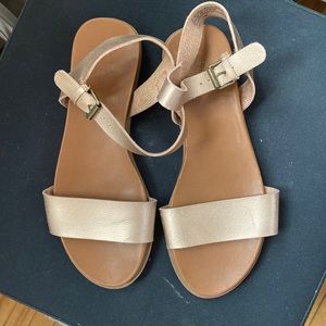 Sandals (rose gold)
